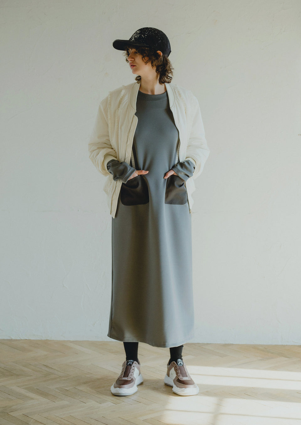 将图片加载到图库查看器,WOMEN RECYCLE POLYESTER MA-1 / WHITE