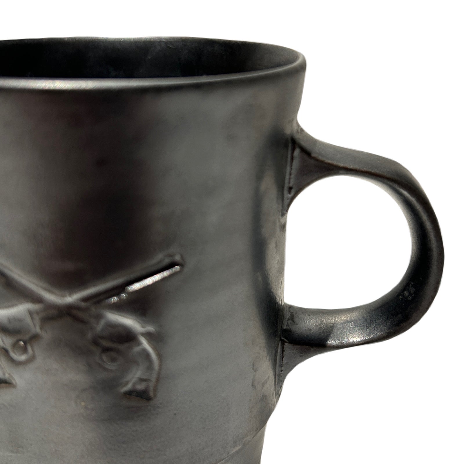 将图片加载到图库查看器,SHIRO HAMANAKA CROSSGUN MUG *DEBOSS / HORSE LEATHER