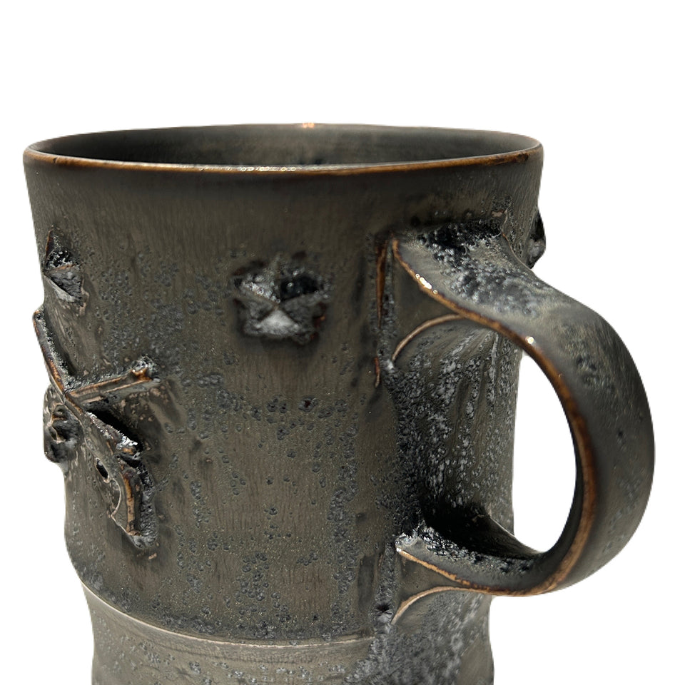 Load image into Gallery viewer, SHIRO HAMANAKA CROSSGUN MUG  6 STARS *EMBOSS  / ASH BLACK