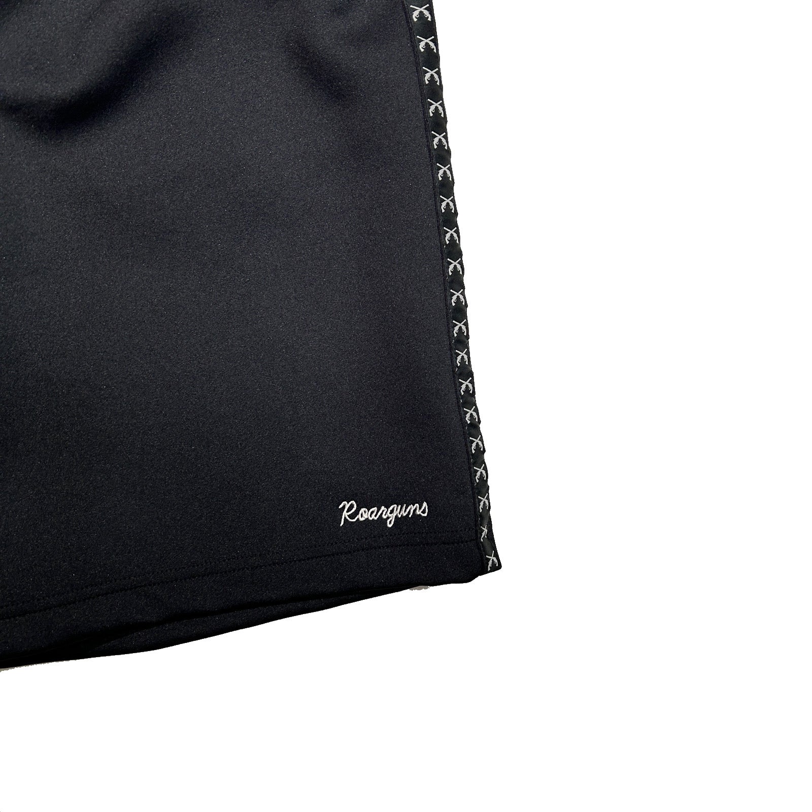 Load image into Gallery viewer, CROSSGUN SIDELINE SHORTS / BLACK