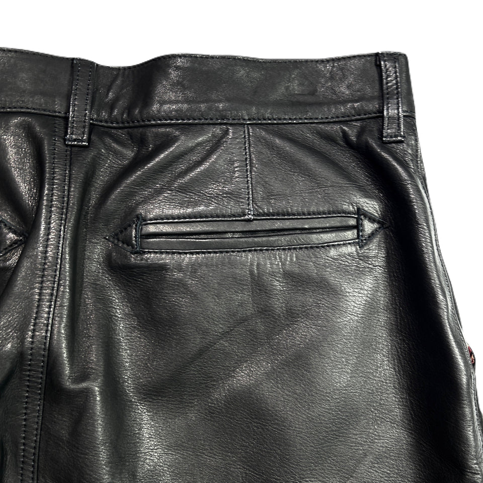 将图片加载到图库查看器,COW LEATHER SHORTS CROSSGUN WAPPEN / BLACK