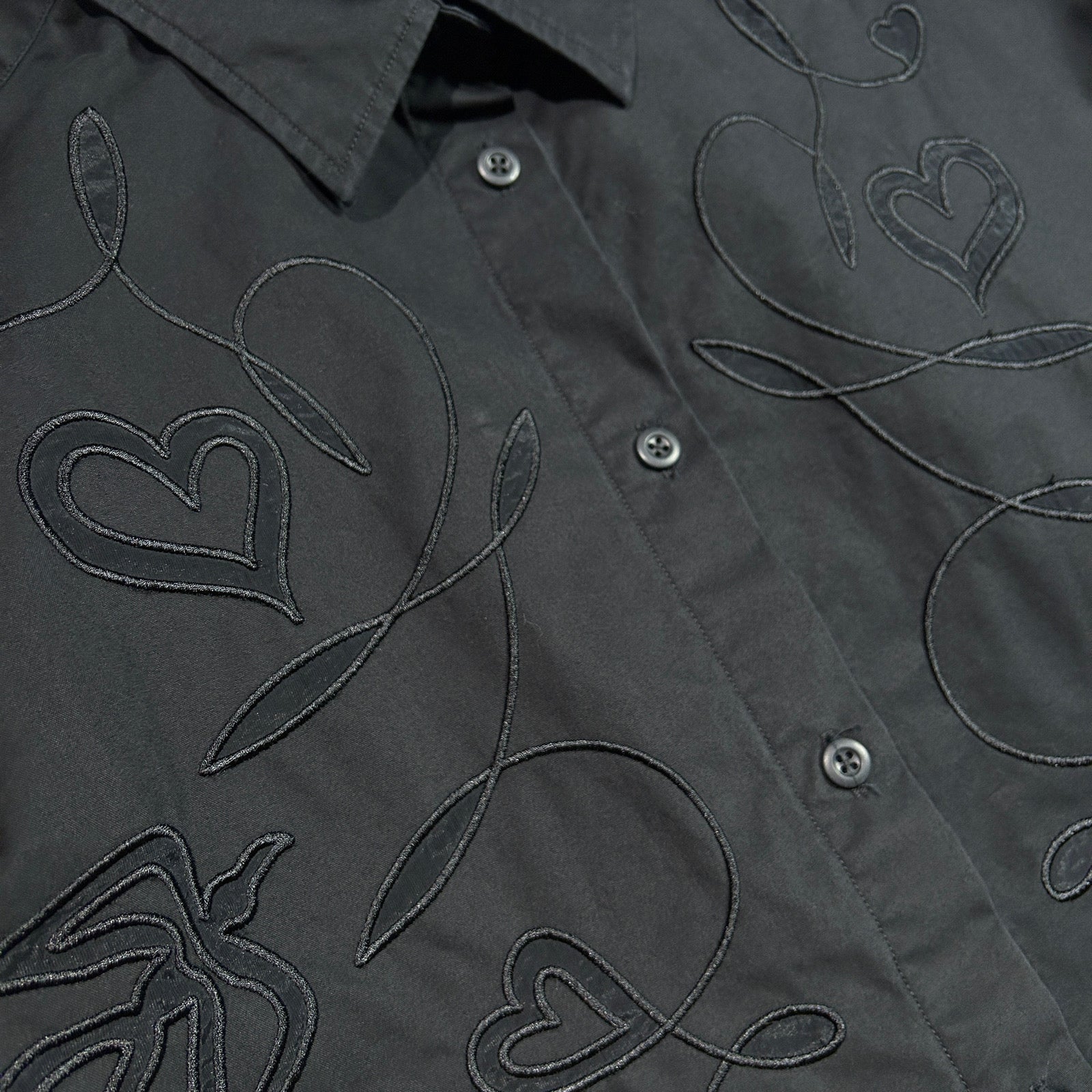画像をギャラリービューアに読み込む, WOMENS EMBROIDERY SHIRT / BLACK
