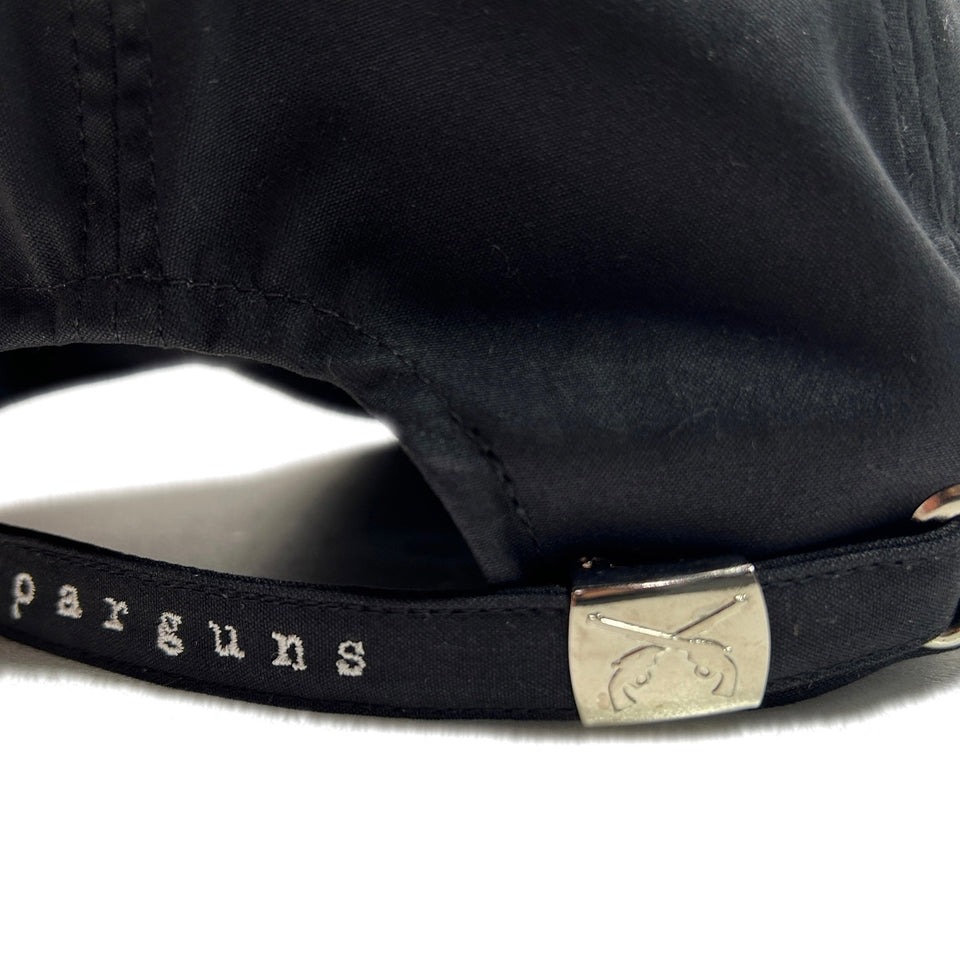 Load image into Gallery viewer, CROSSGUN CUT CRYSTAL BB CAP / BLACK*SILVER SHADE