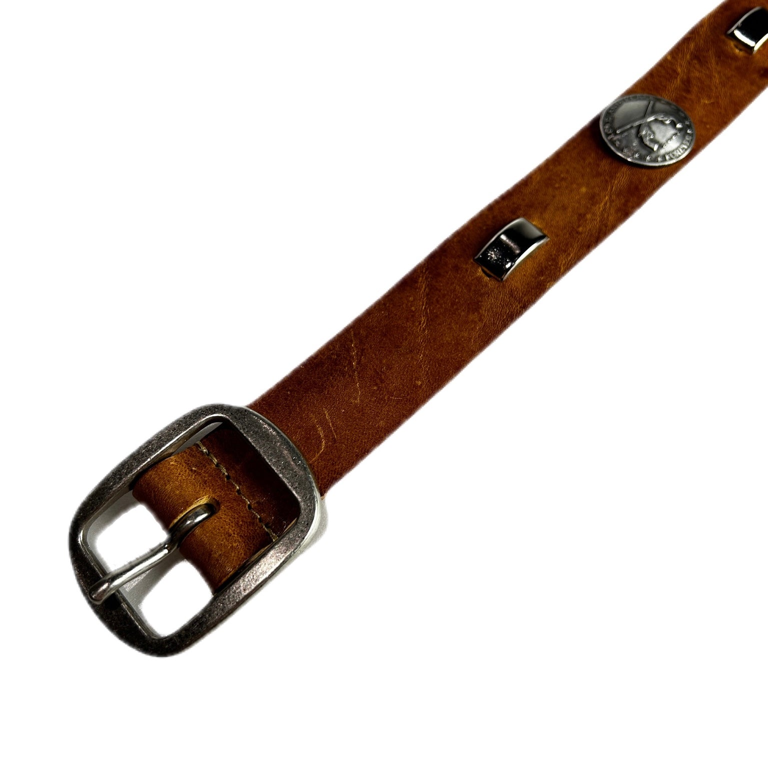 Load image into Gallery viewer, CONCHO LEATHER BELT / BROWN