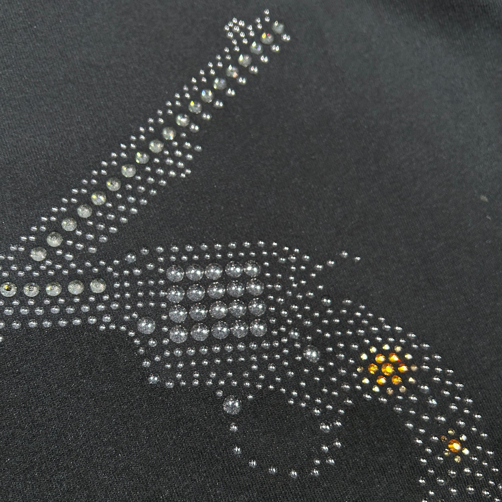 Load image into Gallery viewer, CROSSGUN METAL T-SHIRT / BLACK