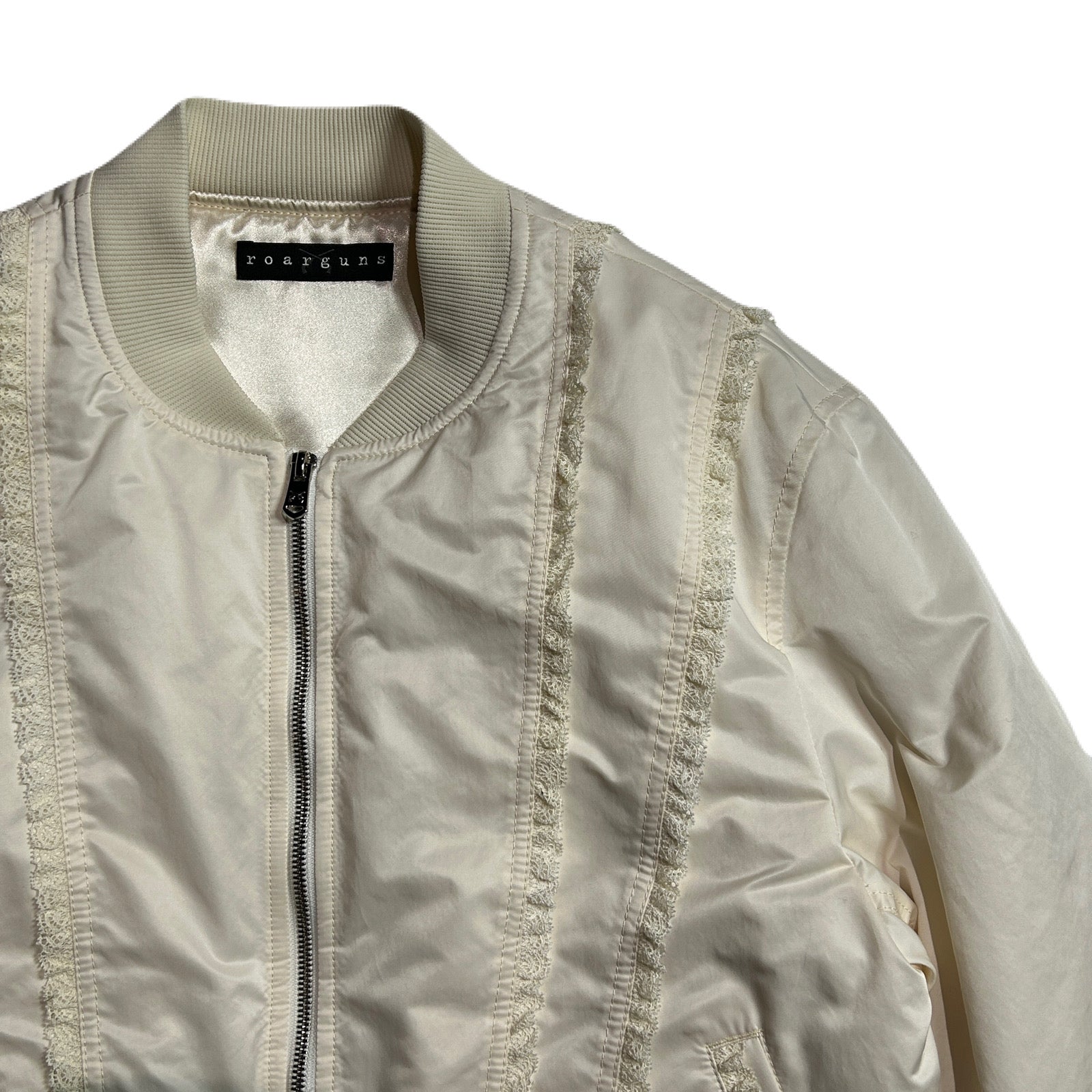 将图片加载到图库查看器,WOMEN RECYCLE POLYESTER MA-1 / WHITE