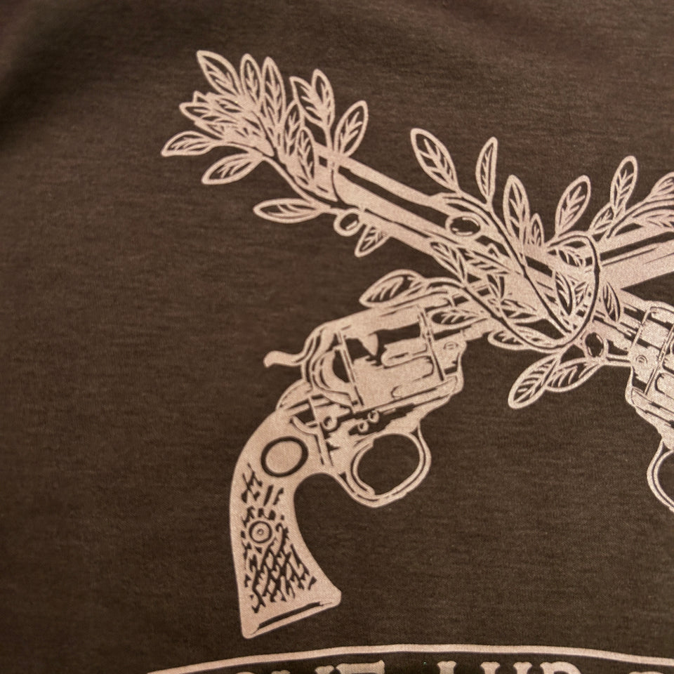 将图片加载到图库查看器,OLIVE TREE CROSSGUN T-SHIRT / BROWN