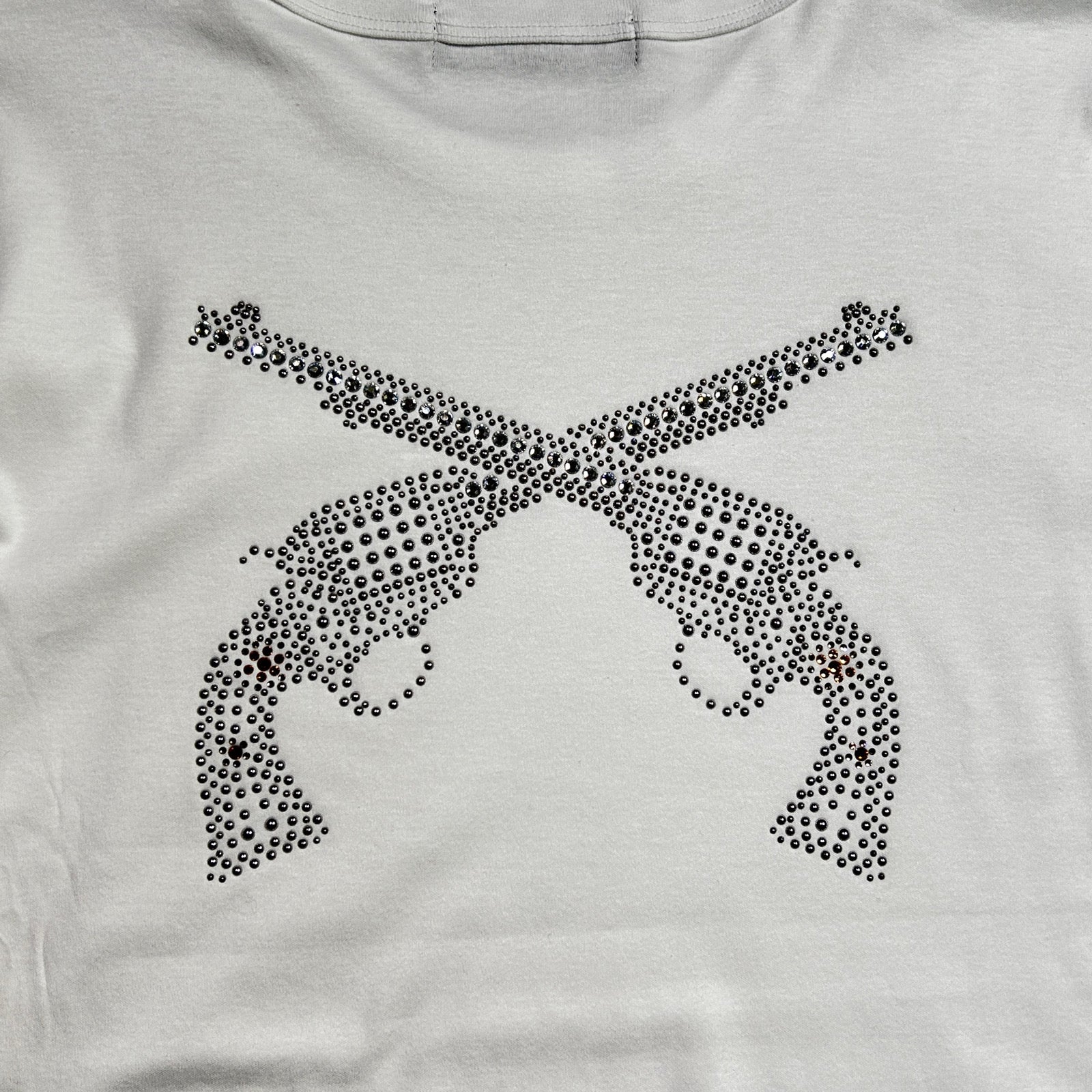 Load image into Gallery viewer, WOMENS CROSSGUN METAL T-SHIRT / WHITE