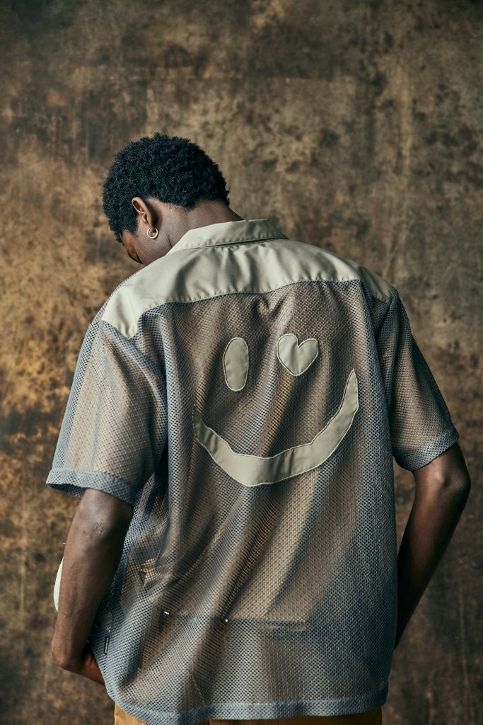 将图片加载到图库查看器,MESH SHIRT SMILE CRYSTAL / GRAY