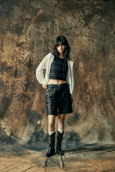 将图片加载到图库查看器,COW LEATHER SHORTS CROSSGUN WAPPEN / BLACK