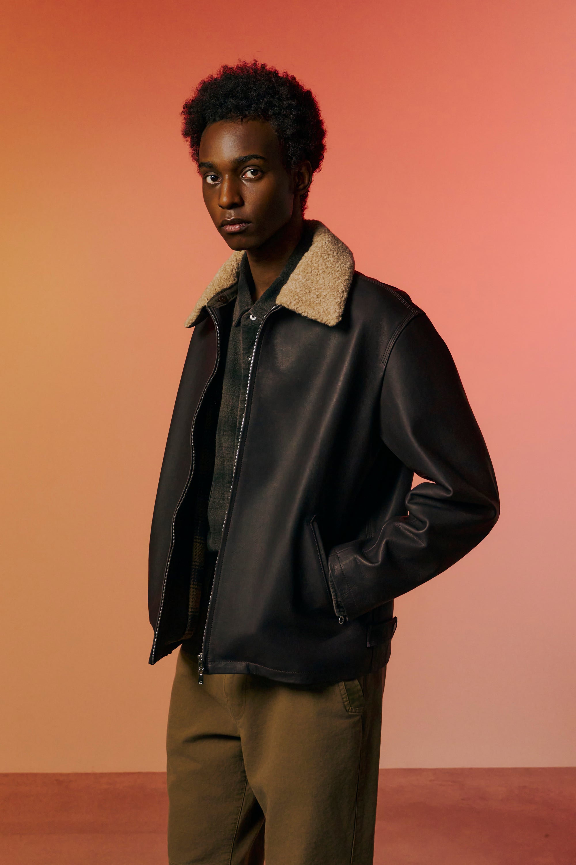 Load image into Gallery viewer, OIL WAX LEATHER JACKET / BLACK