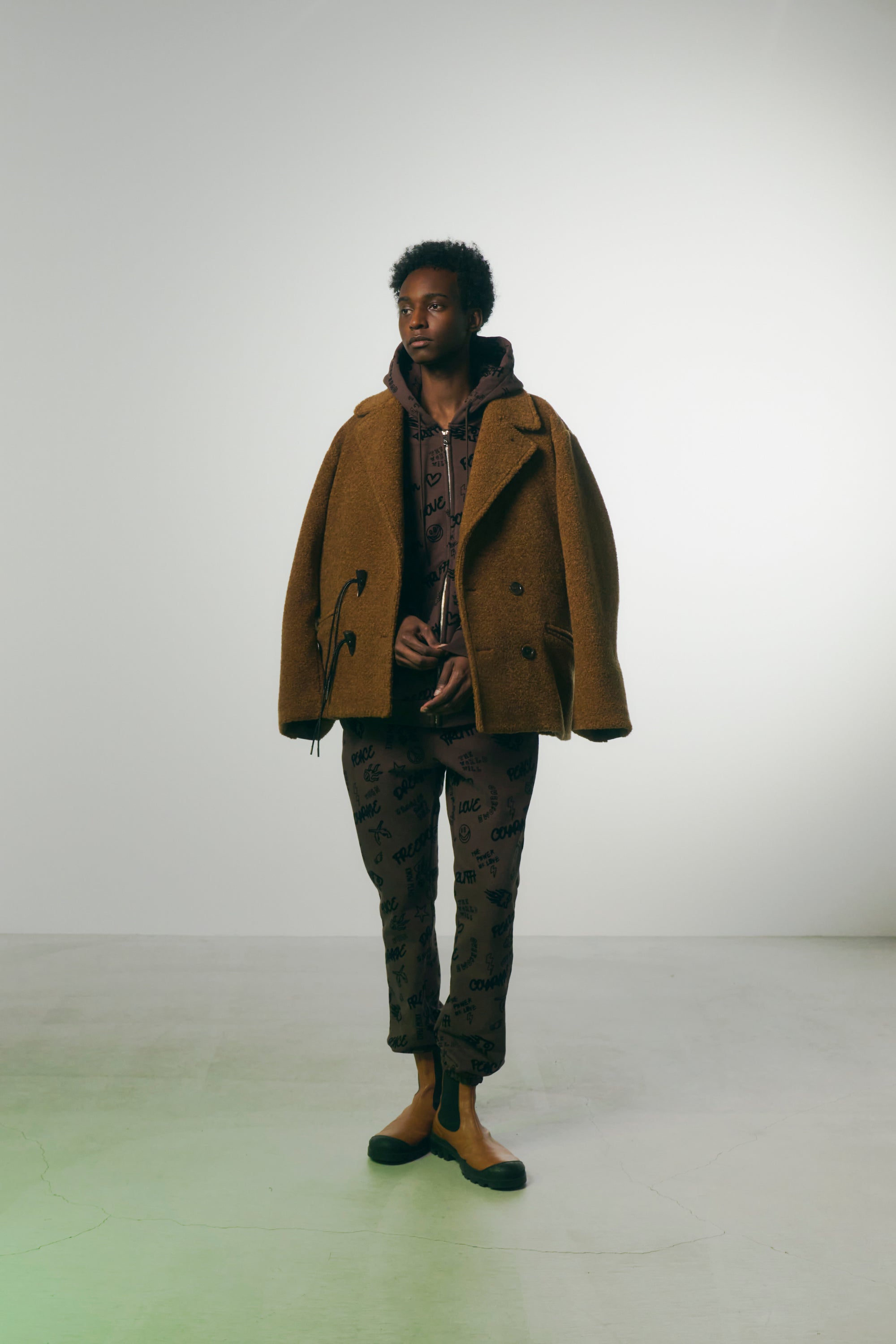 将图片加载到图库查看器，SHEEP BOA P-COAT / BROWN