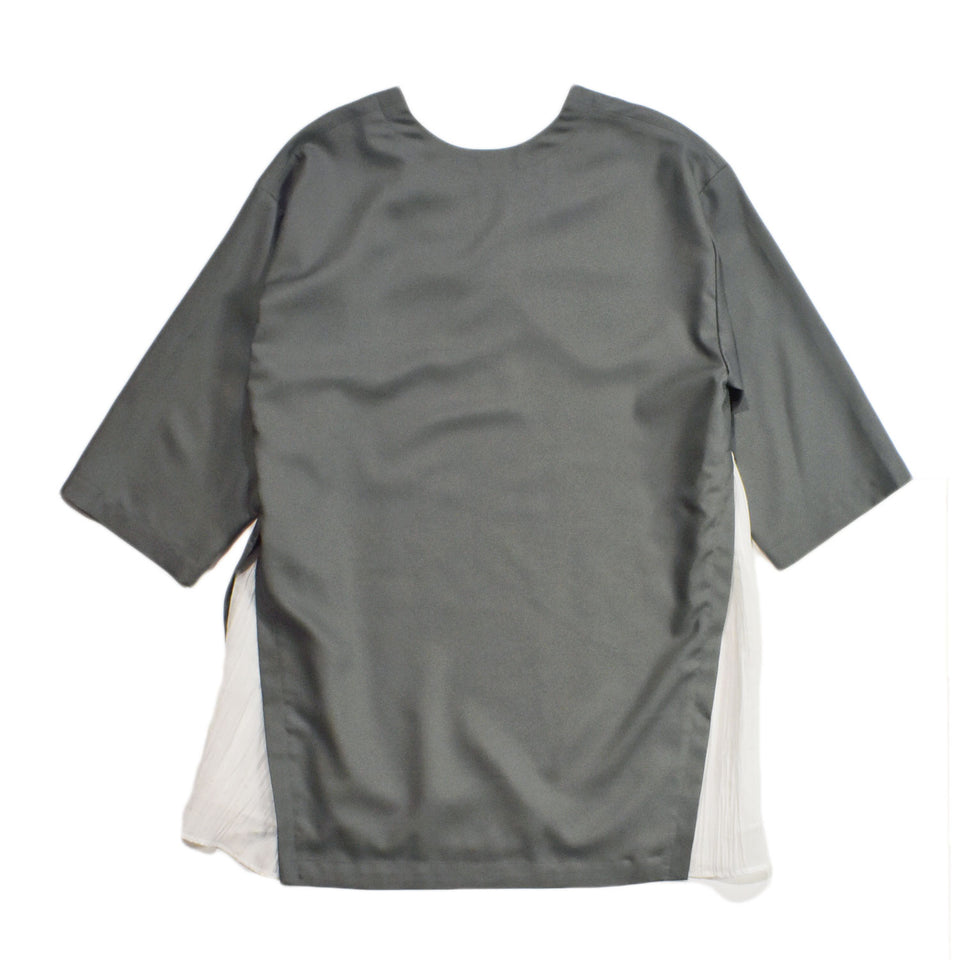 Load image into Gallery viewer, WOMENS WASHABLE RAYON TOPS CROSSGUN CRYSTAL / GRAY