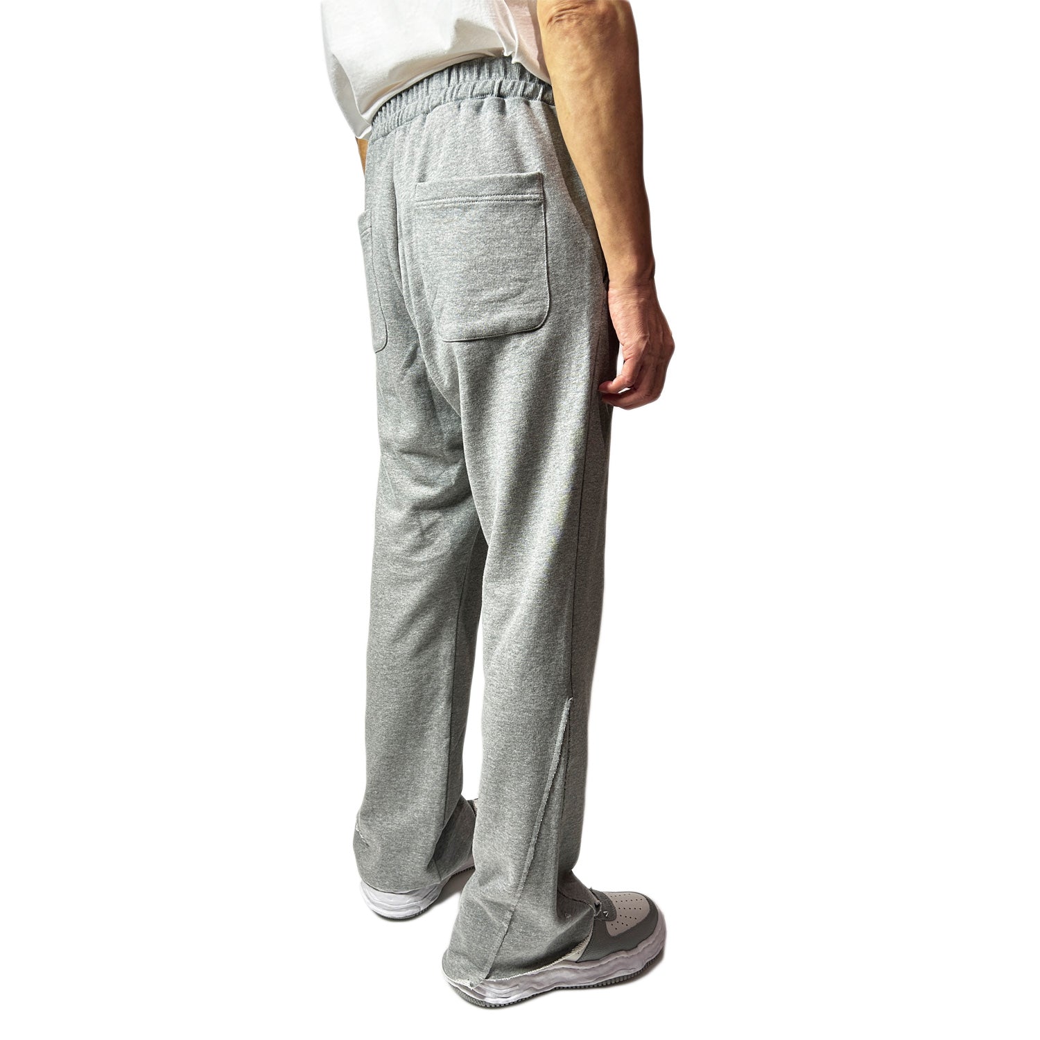 Load image into Gallery viewer, FLARE SWEAT PANTS / GRAY (MEDIUM FUKUOKA)