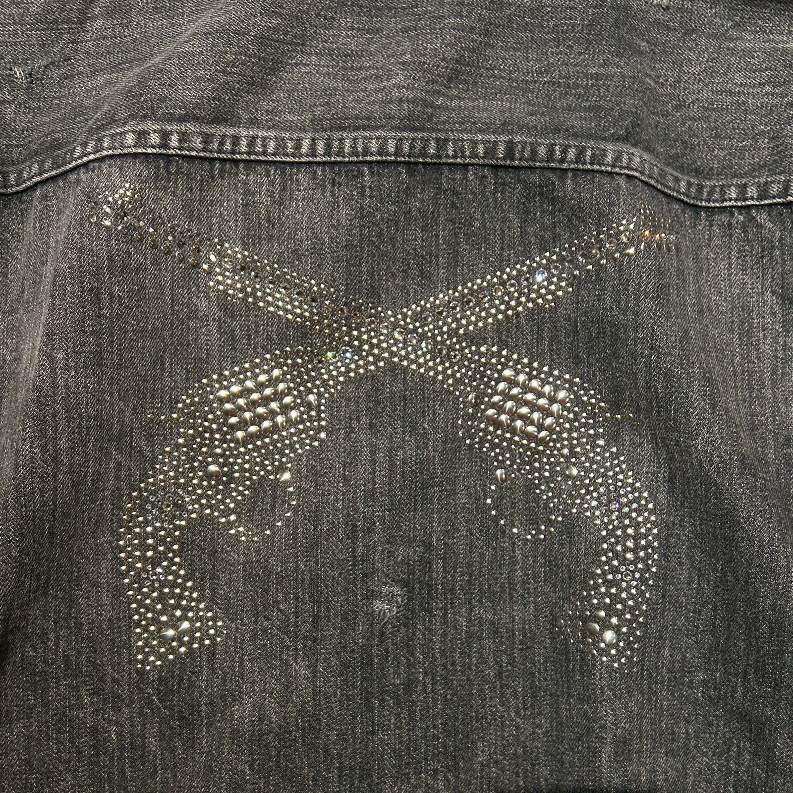 Load image into Gallery viewer, 14oz DENIM JACKET CRYSTAL / BLACK