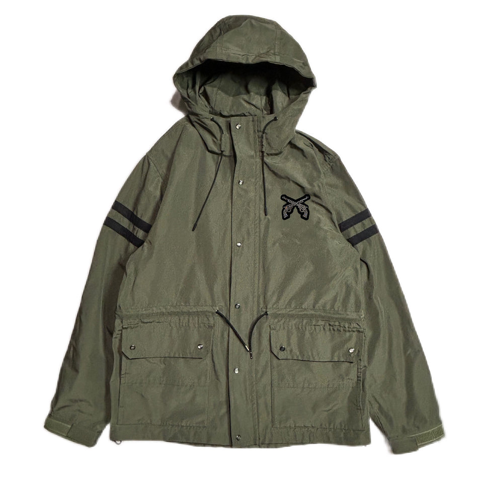 Load image into Gallery viewer, MILITARY MOUNTAIN PARKA CROSSGUN WAPPEN / KHAKI