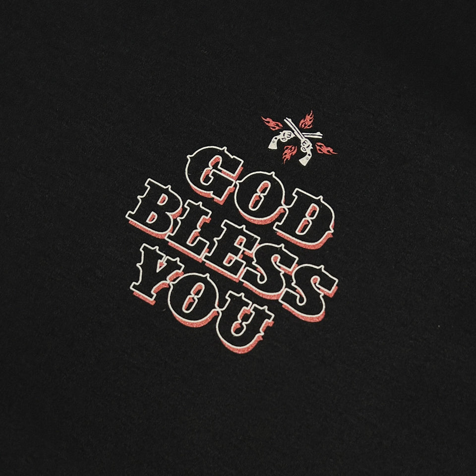 将图片加载到图库查看器，GOD BLESS YOU T / BLACK