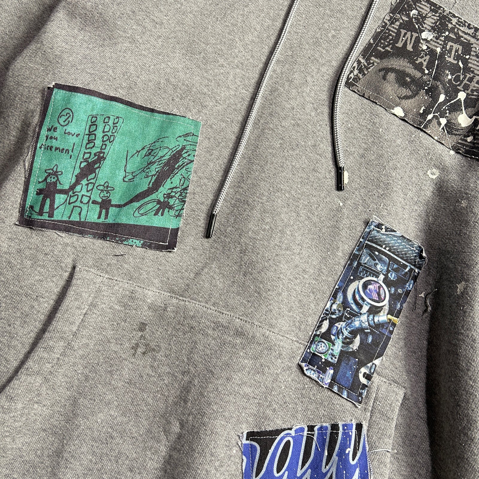 画像をギャラリービューアに読み込む, PATCH DAMAGE HOODIE / L.GRAY