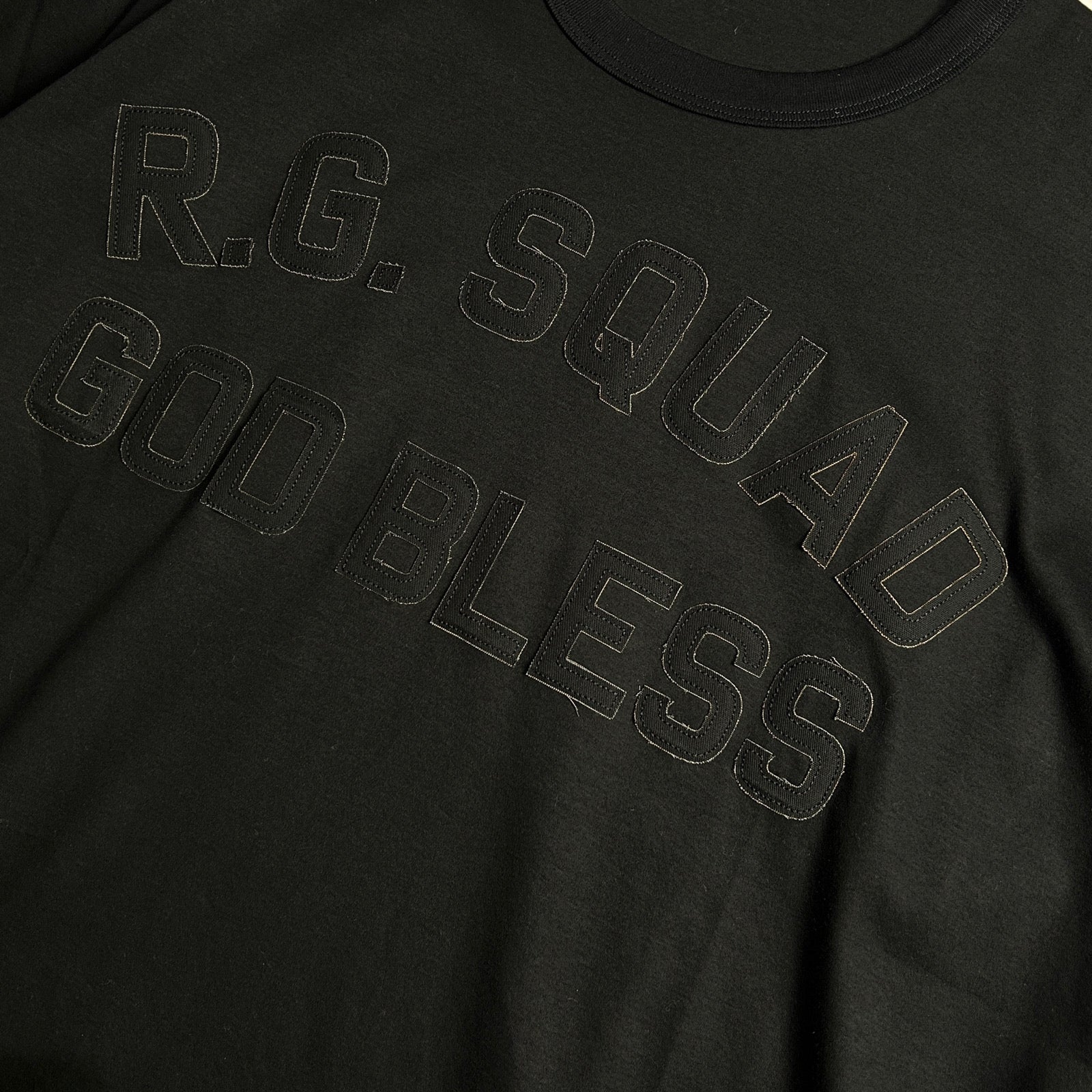 将图片加载到图库查看器，R.G.SQUAD GOD BLESS T / BLACK