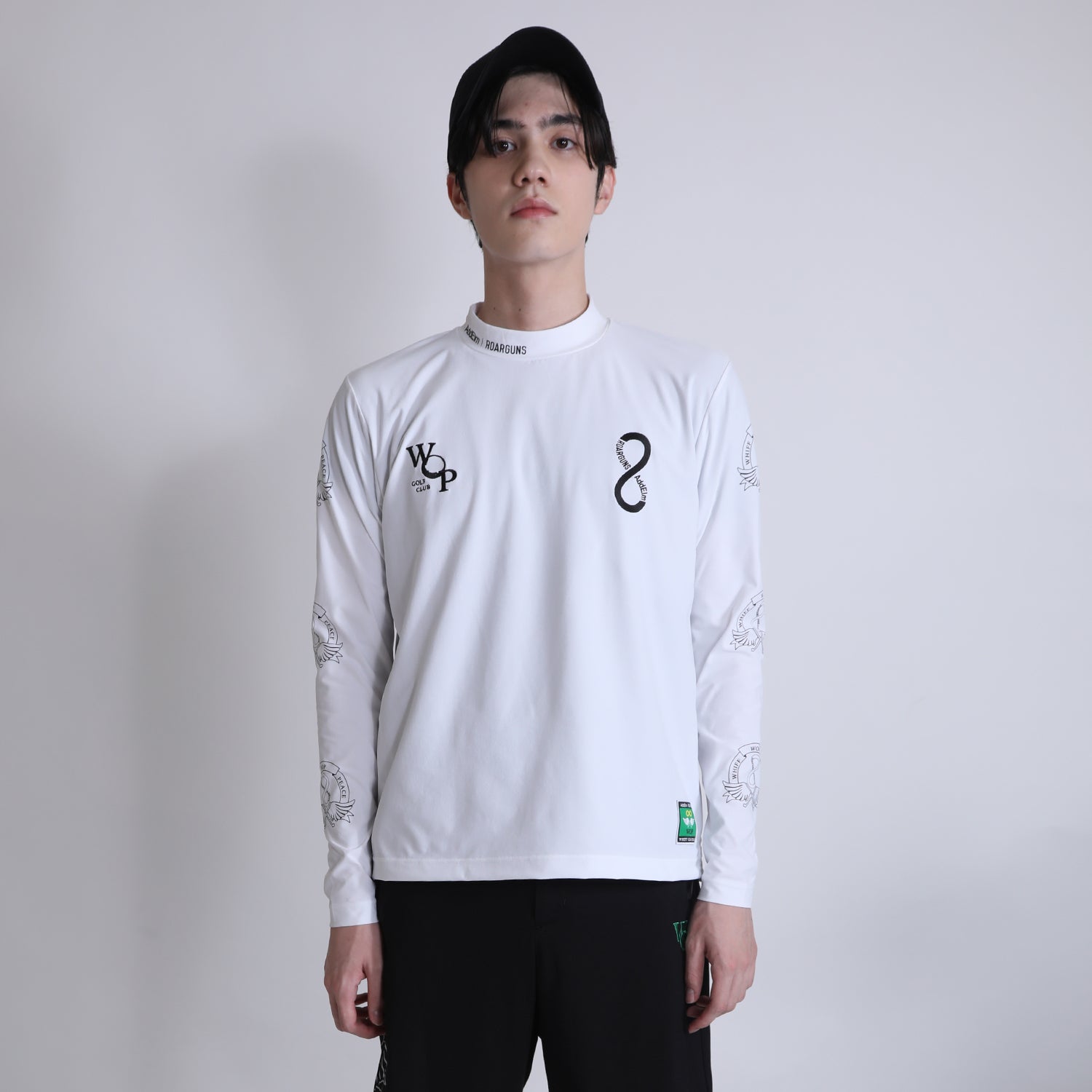 Load image into Gallery viewer, AddElm INFINITI LOGO MOCK NECK LONG T / WHITE