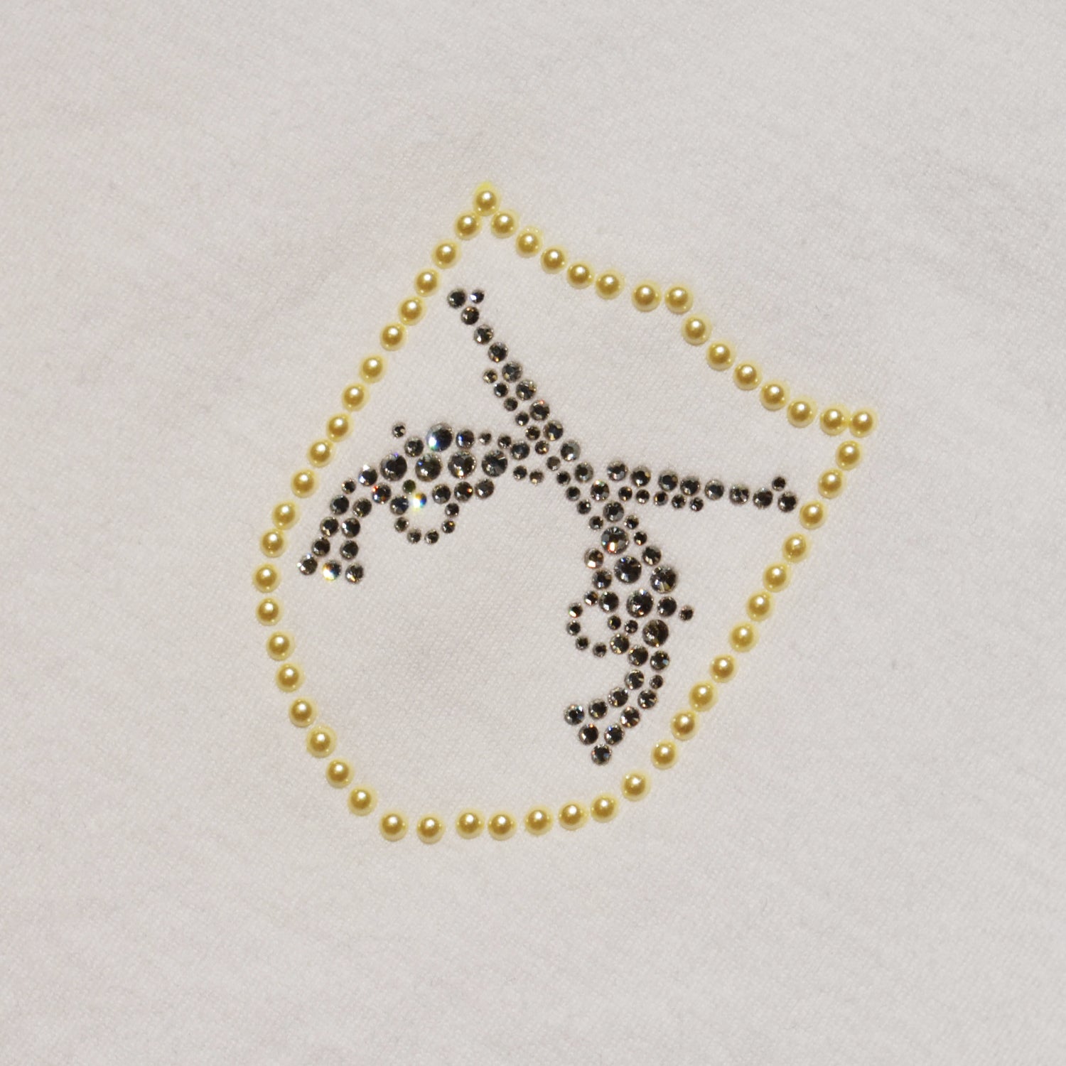 Load image into Gallery viewer, WOMEN EMBLEM CROSSGUN T / WHITE