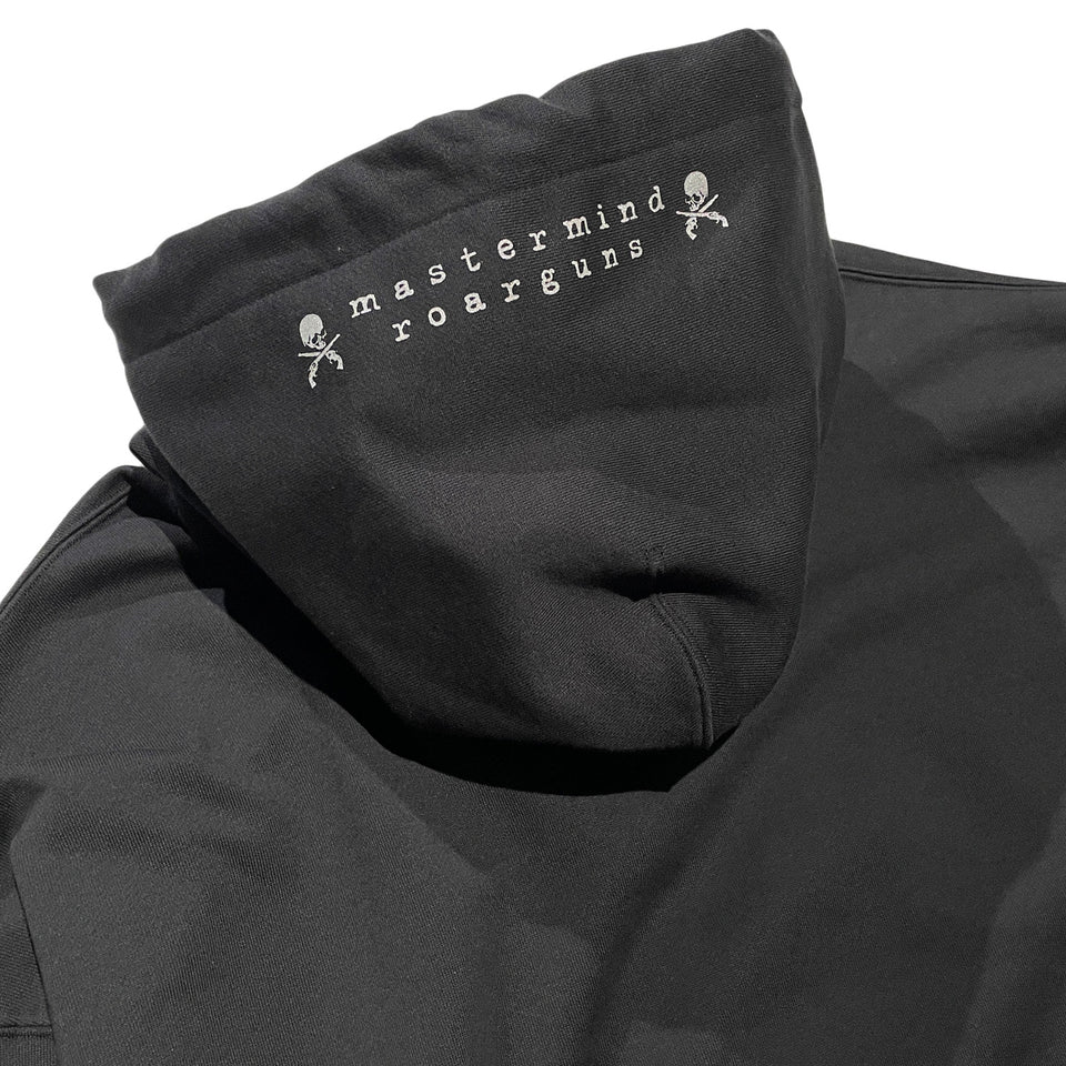 将图片加载到图库查看器，MASTERMIND WORLD x roarguns PULL OVER HOODIE