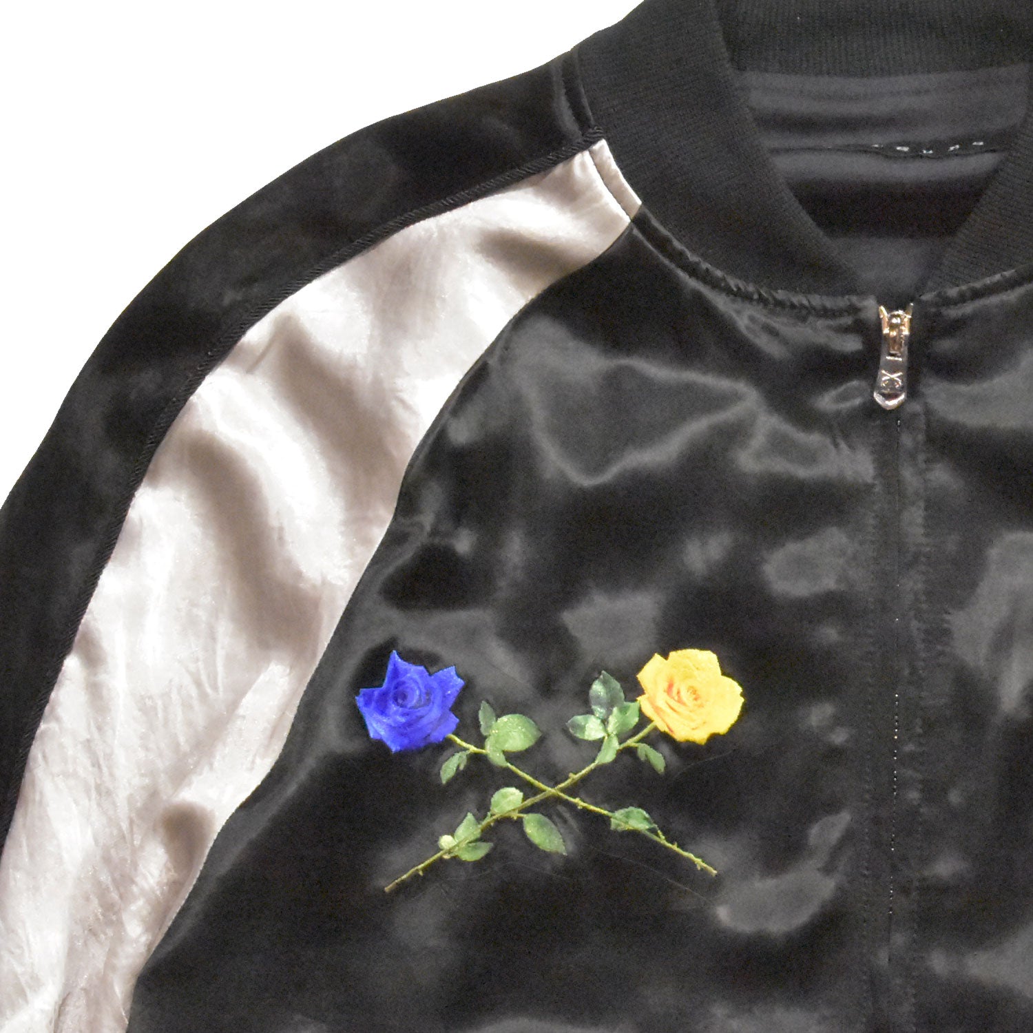 Load image into Gallery viewer, ROSE EMBROIDERY SATIN SKA JACKET / BLACK