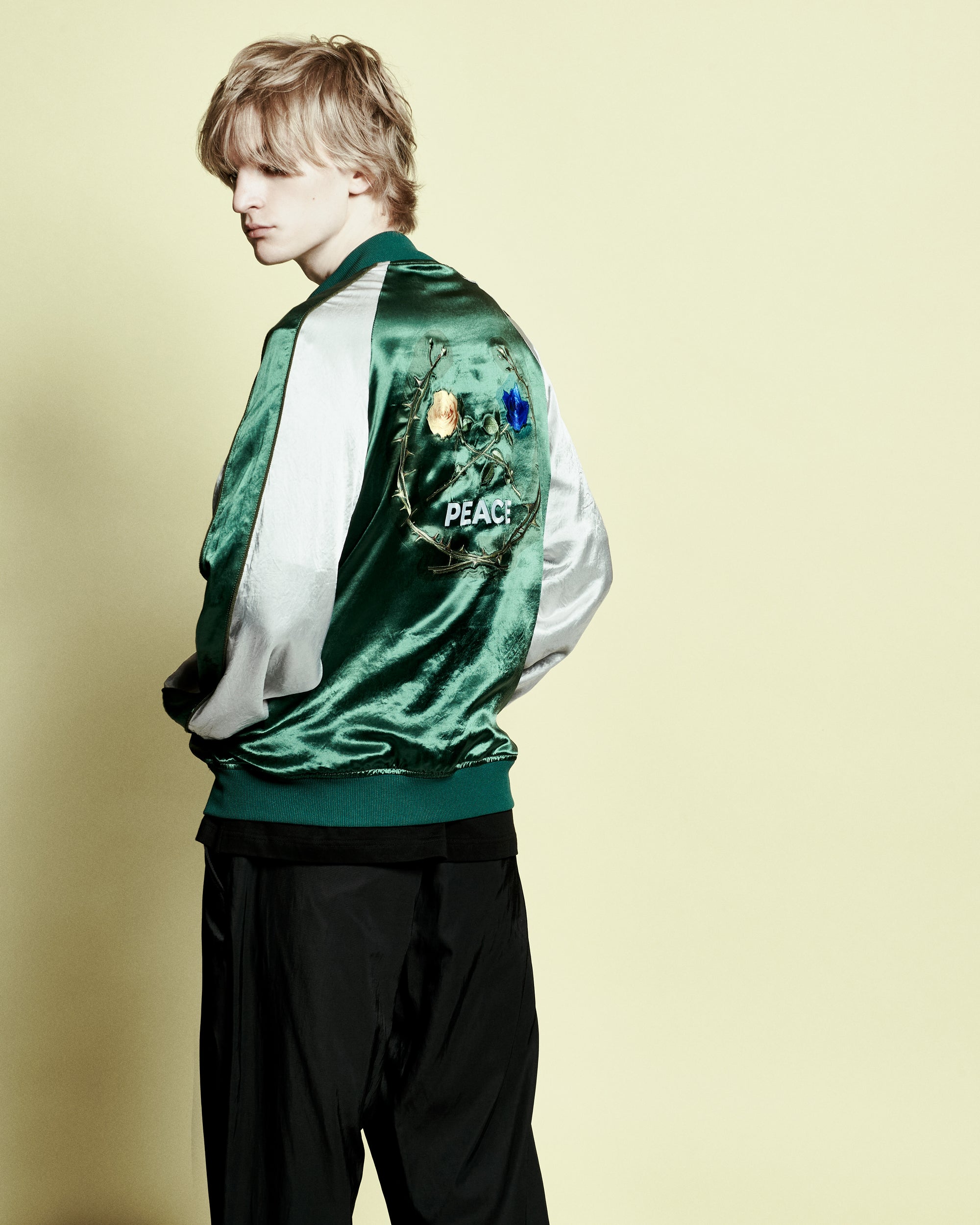Load image into Gallery viewer, ROSE EMBROIDERY SATIN SKA JACKET / GREEN