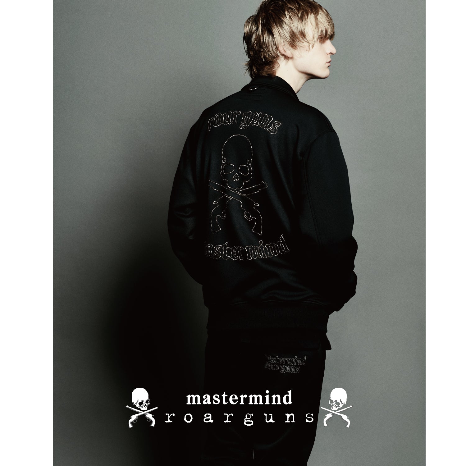 画像をギャラリービューアに読み込む, MASTERMIND WORLD TRACK JACKET