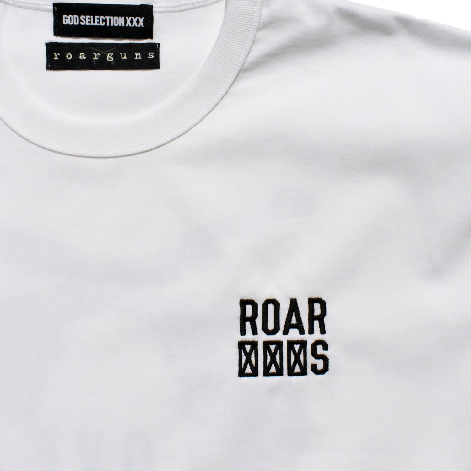 Load image into Gallery viewer, roarguns × GOD SELECTION XXX T / WHITE